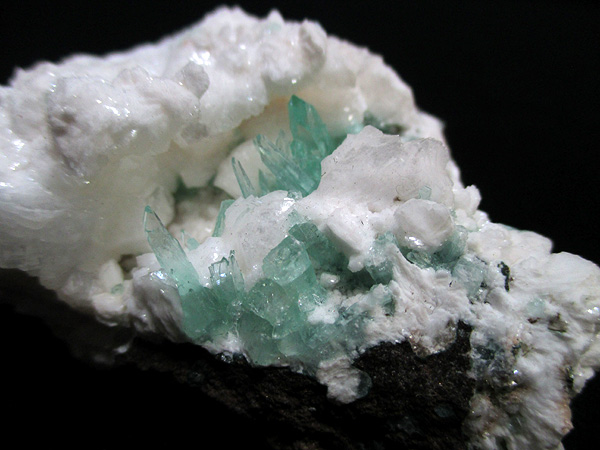 グリーンアポフィライト パシャン鉱山産 原石 販売 天然石専門店【鬮石】