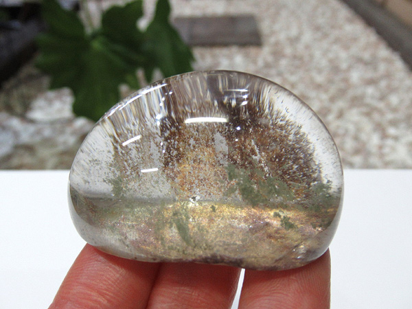 ブラジル産 高品質 ガーデン クォーツ 原石ポリッシュ 水晶
