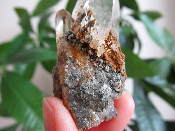 ガネーシュヒマール産　ヒマラヤ水晶 原石