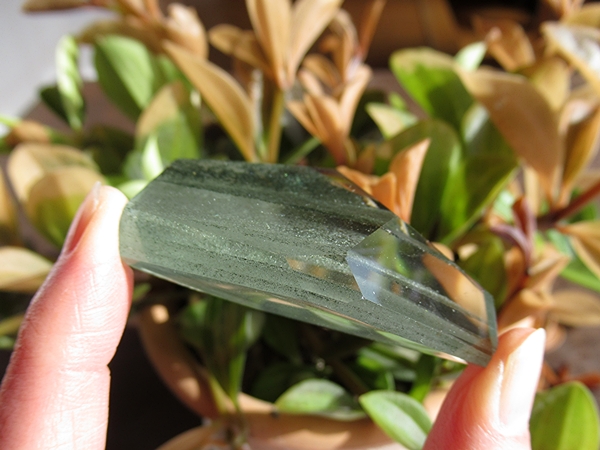 マダガスカル産グリーンファントム水晶 グリーンファントムガーデンクォーツ マダガスカル産 ポイント 水晶