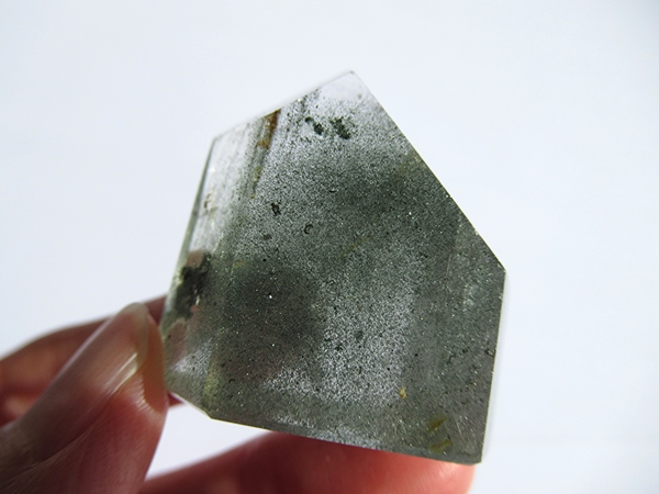 グリーンファントムガーデンクォーツ マダガスカル産 ポイント