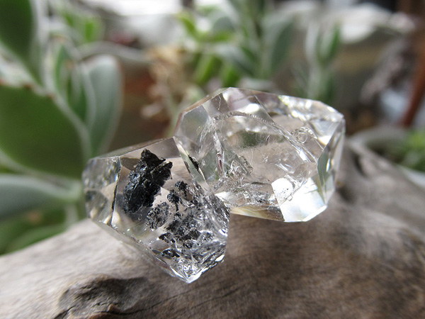 天然石　ハーキマーダイアモンド　原石 ハーキマーダイヤモンド 0.594ctルース