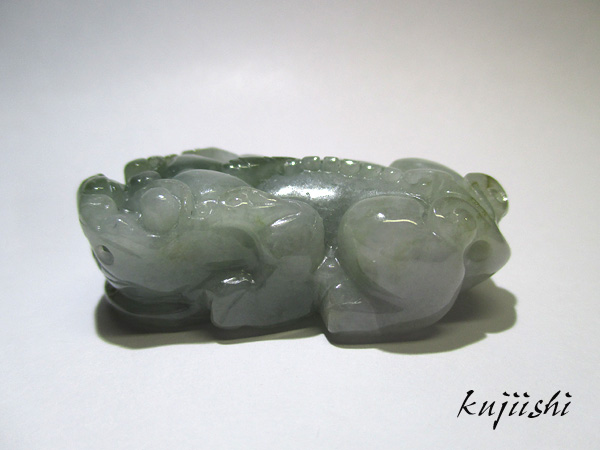 天然翡翠 貔貅（ひきゅう） 彫刻 開運 風水 【鬮石（くじいし