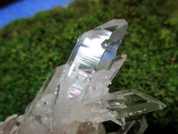 希少品】 アデュラリア（氷長石） in 水晶クラスター イシス タイム