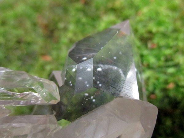 希少品】 アデュラリア（氷長石） in 水晶クラスター イシス タイム