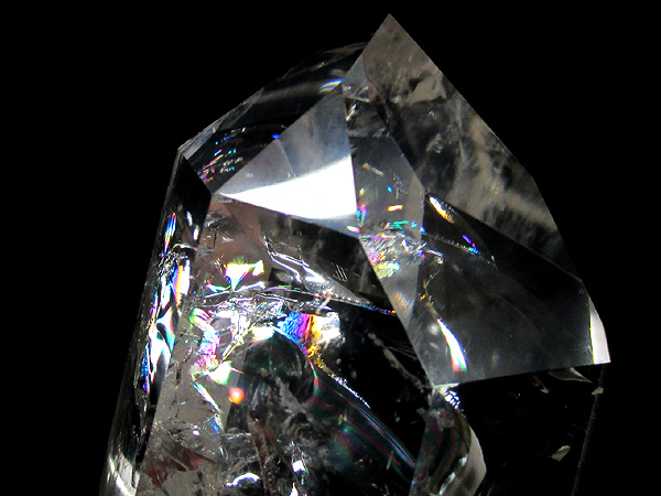 天然水晶　レインボー（虹入り）　クリスタル　水晶　ポイント　【最高品質】　【鬮石（くじいし）　kujiishi】