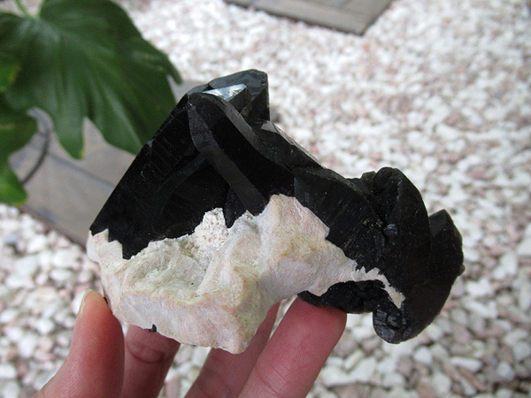 モリオン原石 高品質 天然黒水晶 天然石販売