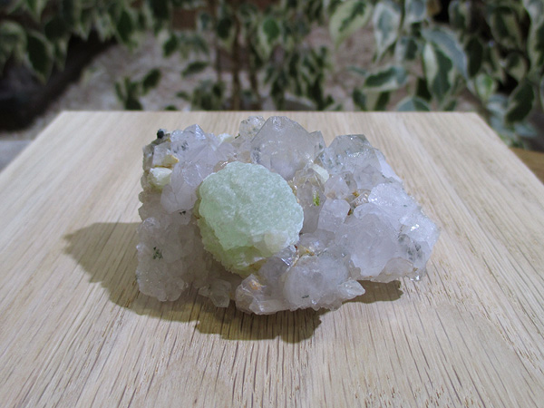 プレナイト 結晶 水晶 原石 クラスター