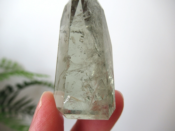 プラシオライト グリーンアメジスト 水晶 ポイント | 天然石専門店【鬮石】