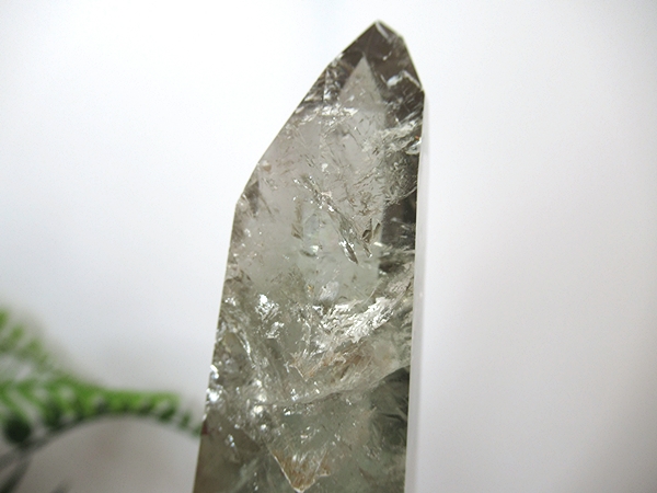 プラシオライト グリーンアメジスト 水晶 ポイント | 天然石専門店【鬮石】