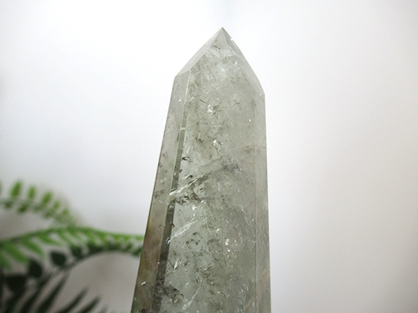 プラシオライト グリーンアメジスト 水晶 ポイント | 天然石専門店【鬮石】