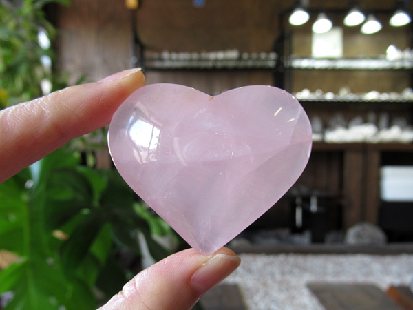 ローズクオーツ　マダガスカル　ハート ローズクォーツ ハート マダガスカル産 | 天然石専門店【鬮石】