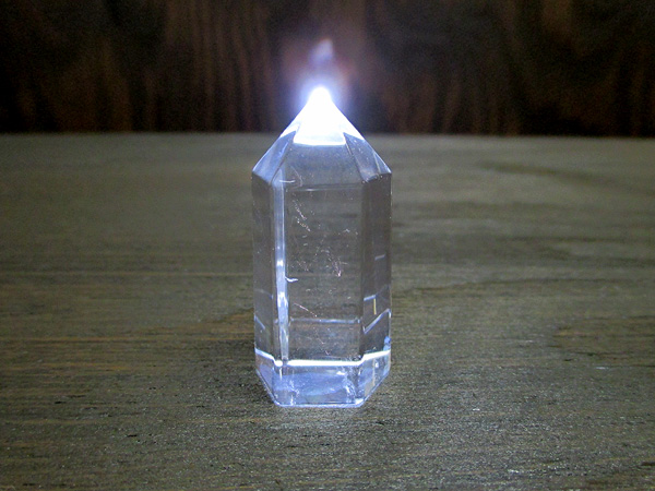レッドゴールドエンジェルラダークリスタル（ハイダウェイクォーツ）水晶ポイント