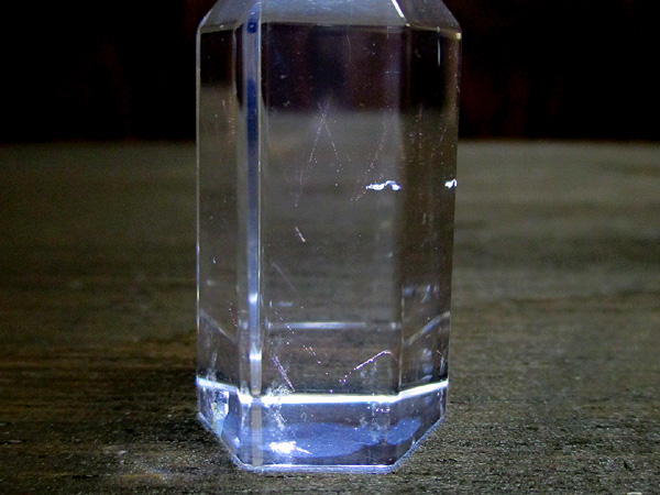 レッドゴールドエンジェルラダークリスタル（ハイダウェイクォーツ）水晶ポイント