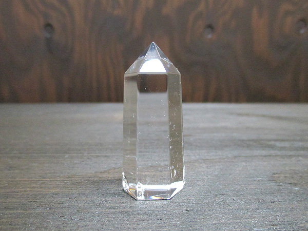 レッドゴールドエンジェルラダークリスタル（ハイダウェイクォーツ）水晶ポイント