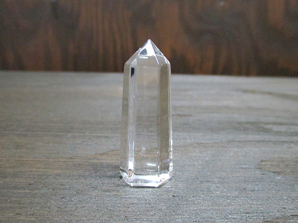 レッドゴールドエンジェルラダークリスタル（ハイダウェイクォーツ）水晶ポイント