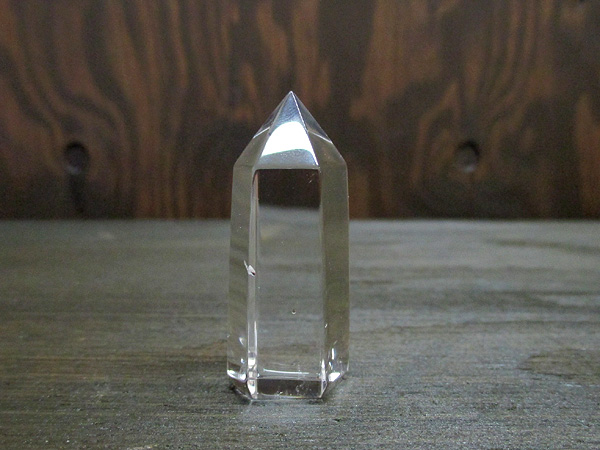 レッドゴールドエンジェルラダークリスタル（ハイダウェイクォーツ）水晶ポイント