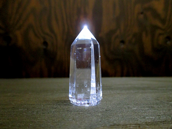 レッドゴールドエンジェルラダーファントムクリスタル（ハイダウェイクォーツ）水晶ポイント