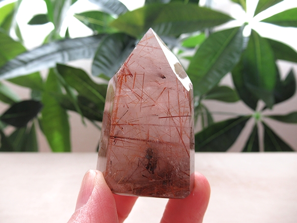 ルチルクォーツ 水晶 ポリッシュ ポイント マダガスカル産