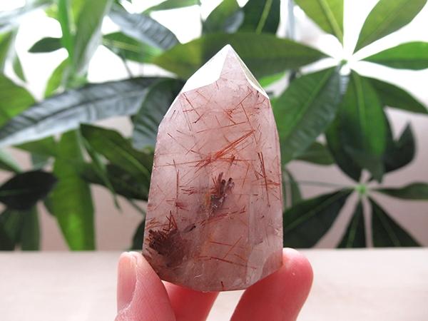 ルチルクォーツ 水晶 ポリッシュ ポイント マダガスカル産