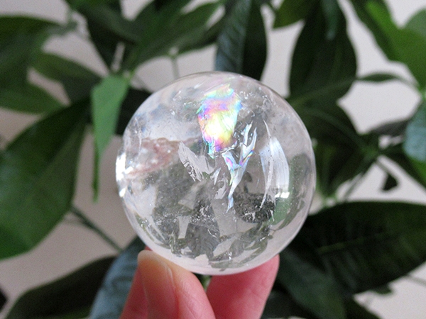 コリント産 レインボークォーツ 水晶 丸玉 ミナスジェライス州