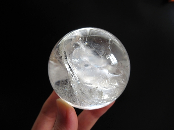 ミナスジェライス州 コリント産 レインボークォーツ 水晶丸玉
