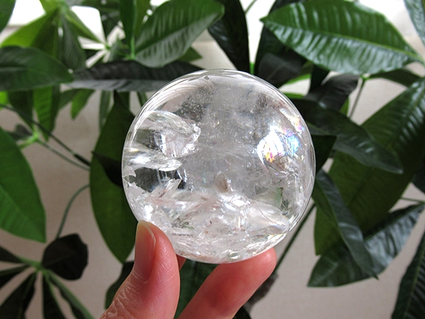 ミナスジェライス州 コリント産 レインボークォーツ 水晶丸玉