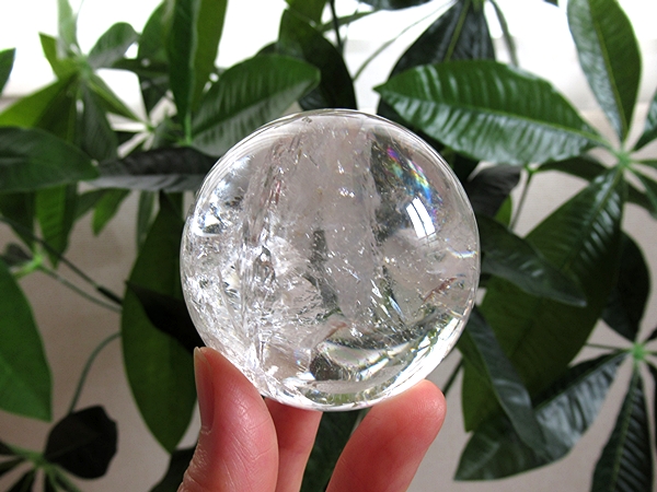 ミナスジェライス州 コリント産 レインボークォーツ 水晶丸玉