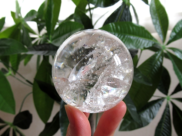 ミナスジェライス州 コリント産 レインボークォーツ 水晶丸玉