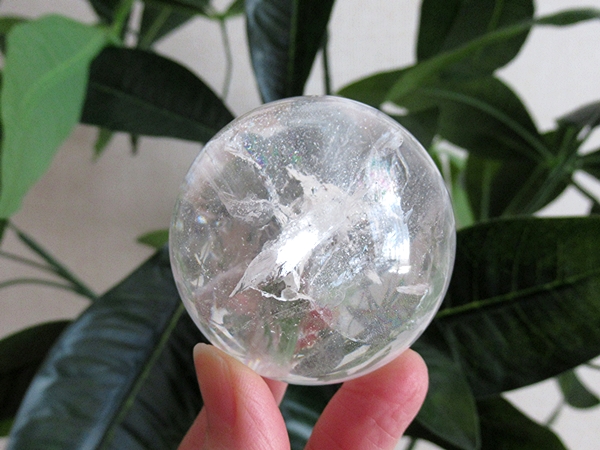 コリント産 レインボークォーツ 水晶 丸玉 ミナスジェライス州