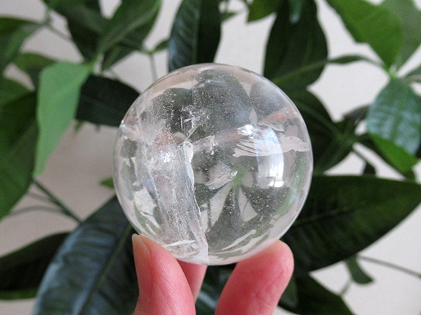 コリント産 レインボークォーツ 水晶 丸玉 ミナスジェライス州