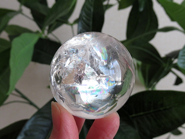 コリント産 レインボークォーツ 水晶 丸玉 ミナスジェライス州