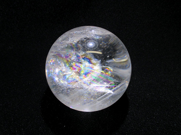ブラジル産　クォーツクラスター　レインボーあり 高品質】 天然水晶 レインボークォーツ（虹入り） 丸玉 ブラジル産