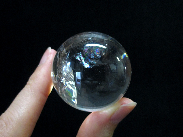 M1792☆レインボー水晶丸玉80mm☆天然石 原石 ☆N50804-B 天然 虹入り