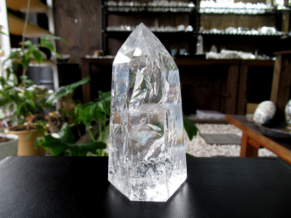 レインボースタッデッドクォーツ/天然水晶ポイント/トカンティンス州産