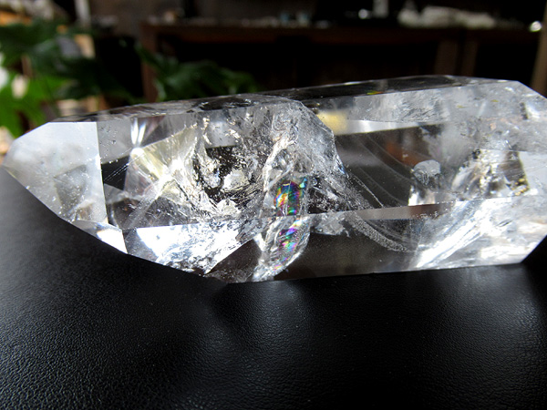 レインボースタッデッドクォーツ/天然水晶ポイント/トカンティンス州産