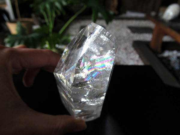 レインボースタッデッドクォーツ/天然水晶ポイント/トカンティンス州産