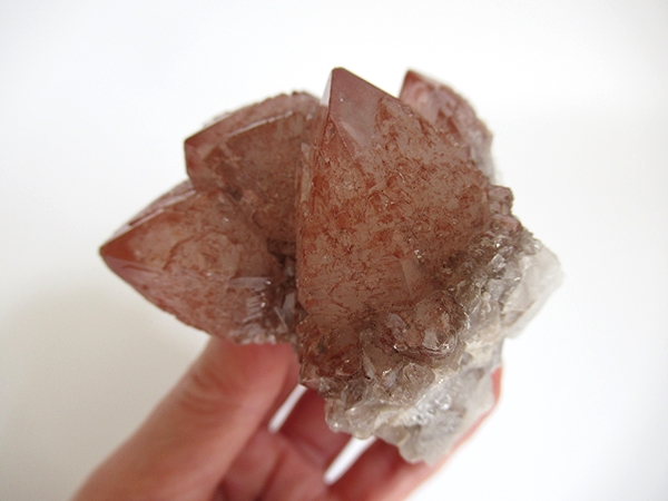 リチウム レッドクォーツ 水晶 クラスター 原石 | 天然石専門店【鬮石】