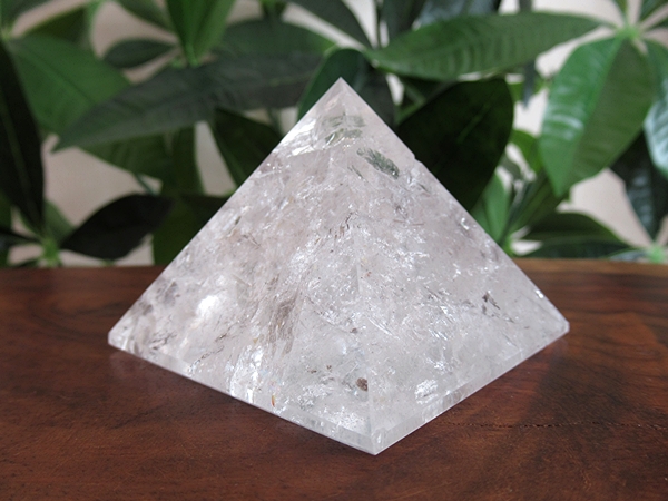 天然水晶 ピラミッド ブラジル産 トカンティンス州産