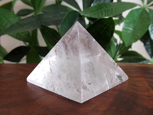 天然水晶 ピラミッド ブラジル産 トカンティンス州産