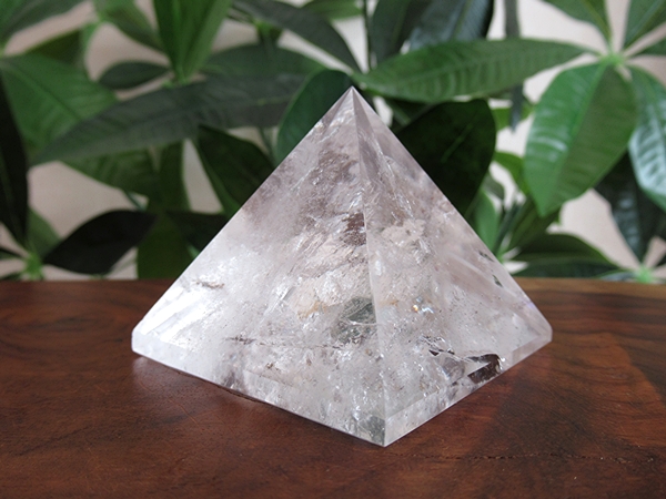 天然水晶 ピラミッド ブラジル産 トカンティンス州産