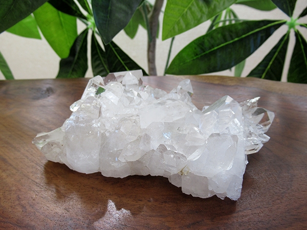 高品質 ブラジル トマスゴンサガ産 水晶 クラスター 原石