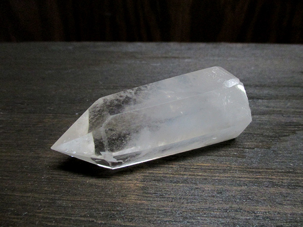 ブルーエンジェルラダークリスタル（ハイダウェイクォーツ）天然水晶ポイント