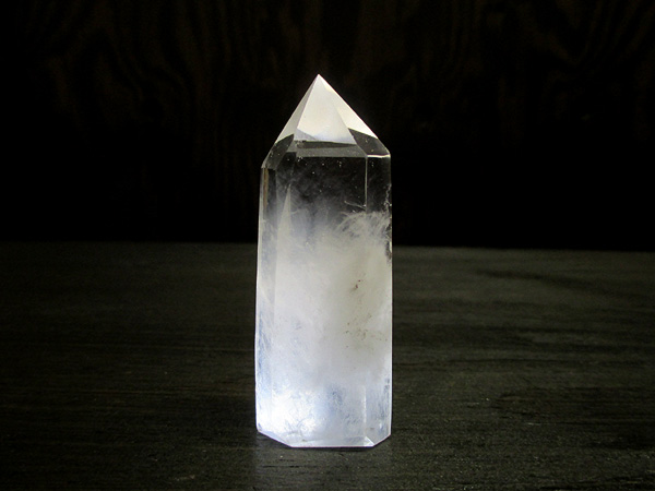 ブルーエンジェルラダークリスタル（ハイダウェイクォーツ）天然水晶ポイント