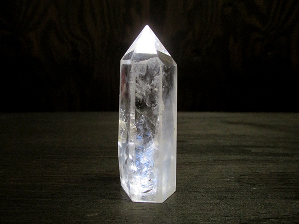 ブルーエンジェルラダークリスタル（ハイダウェイクォーツ）天然水晶ポイント