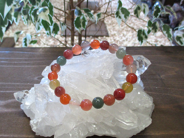 ミックスカルセドニーブレスレット 天然石アクセサリーの通販 販売専門店 鬮石