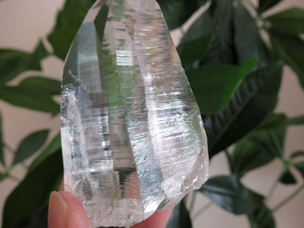 コロンビア産　レムリアン水晶　レインボー綺麗 高品質++]コロンビア産水晶クラスター/レムリアンシード＆レインボー