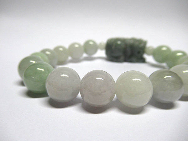 天然翡翠 ジェダイト 貔貅（ひきゅう） 彫刻 ブレスレット 販売 天然石専門店