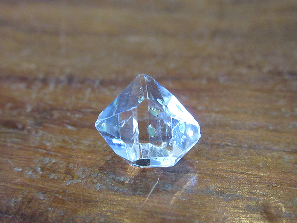 【超希少石/最強品質】オイルインクォーツ＊石油入り水晶＊　天然石 原石 楽天市場】クーポンで最大1,000円OFF オイルインクォーツ 原石