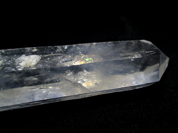 チタニウムインクォーツ（パスウェイクォーツ）原石 コロンビア産 水晶